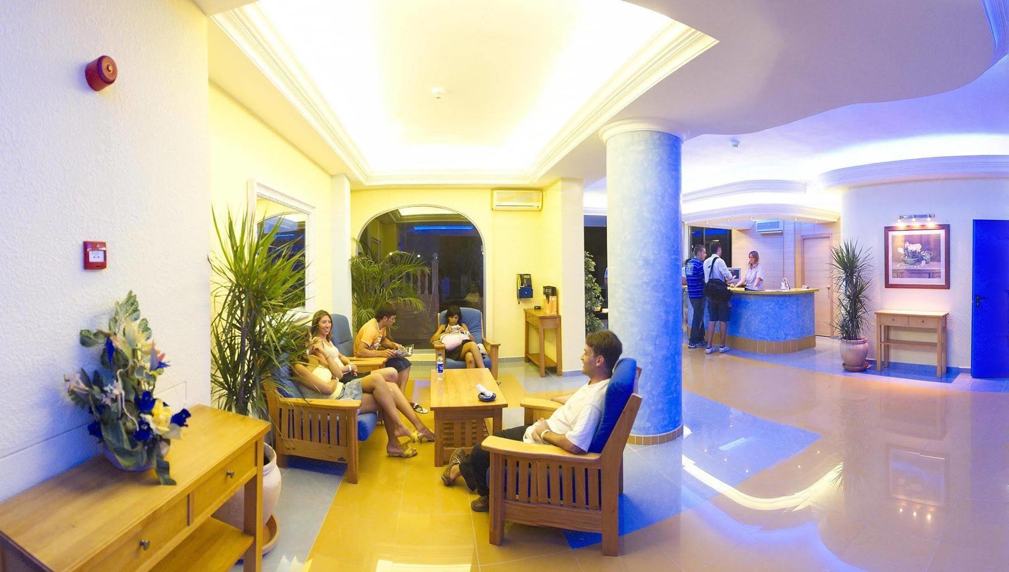 Hotel Apartamentos Vibra San Marino San Antonio  Dalaman gambar